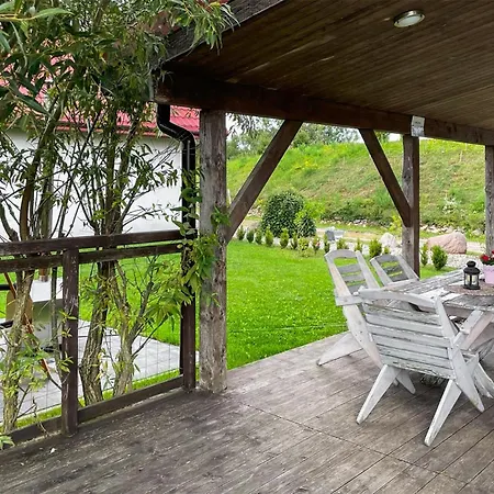 Дом отдыха Pet Friendly In With Wifi Szarejki
